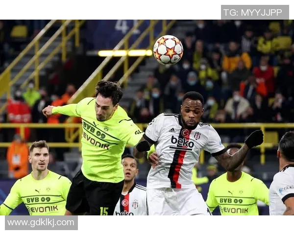 萨茨堡与多特蒙德激战在即谁能在欧冠赛场上笑到最后